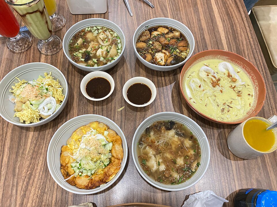 Aneka ragam makanan khas Palembang